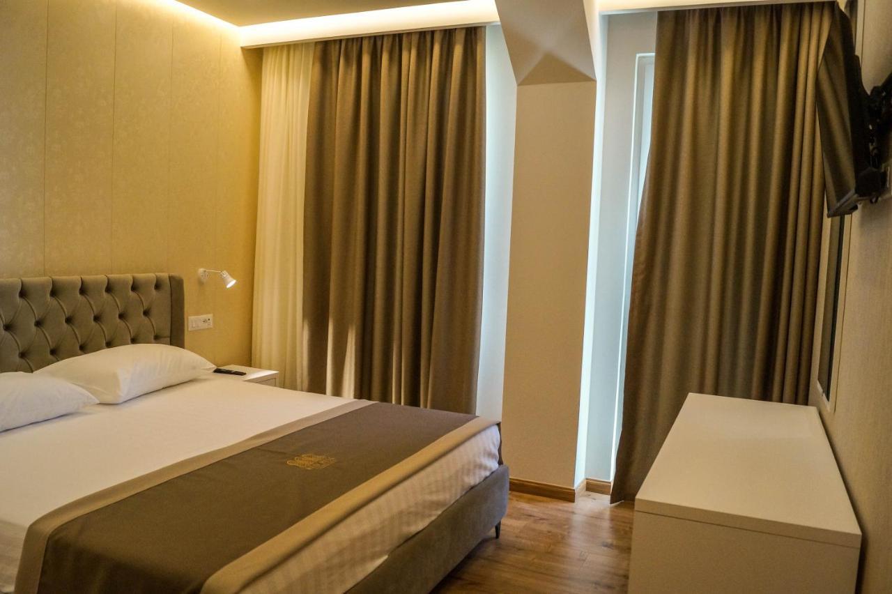 Red Hill Hotel Тирана Экстерьер фото